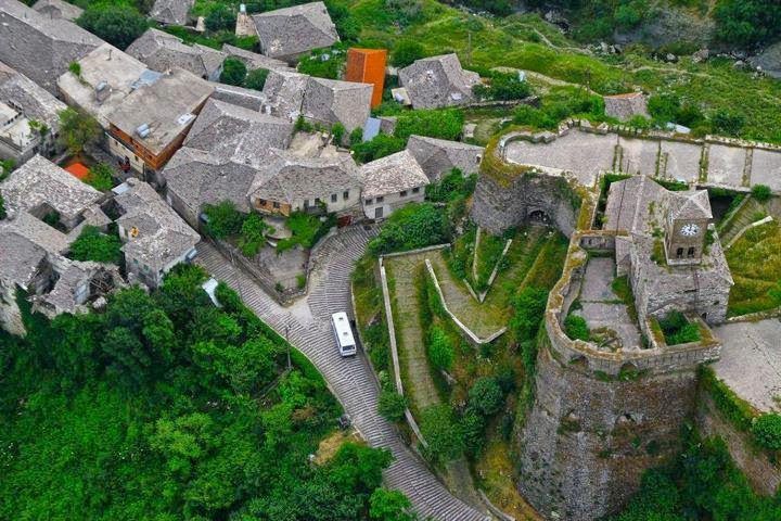 kalaja e gjirokastres